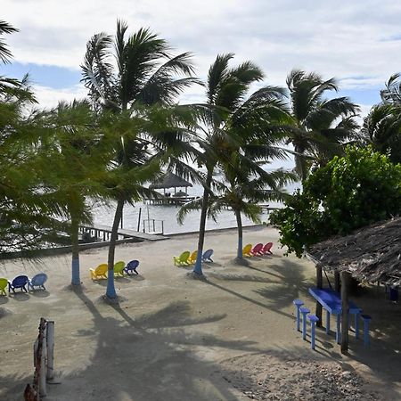 Anchorage Beach Resort Кайе Колкер Екстериор снимка