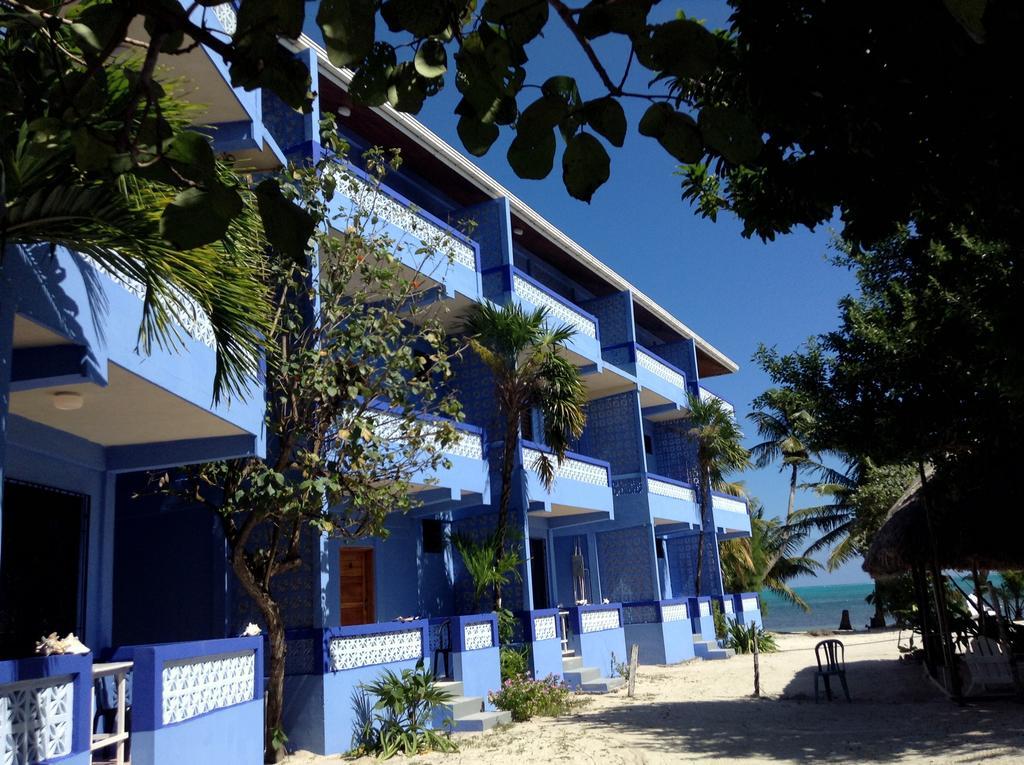 Anchorage Beach Resort Кайе Колкер Екстериор снимка
